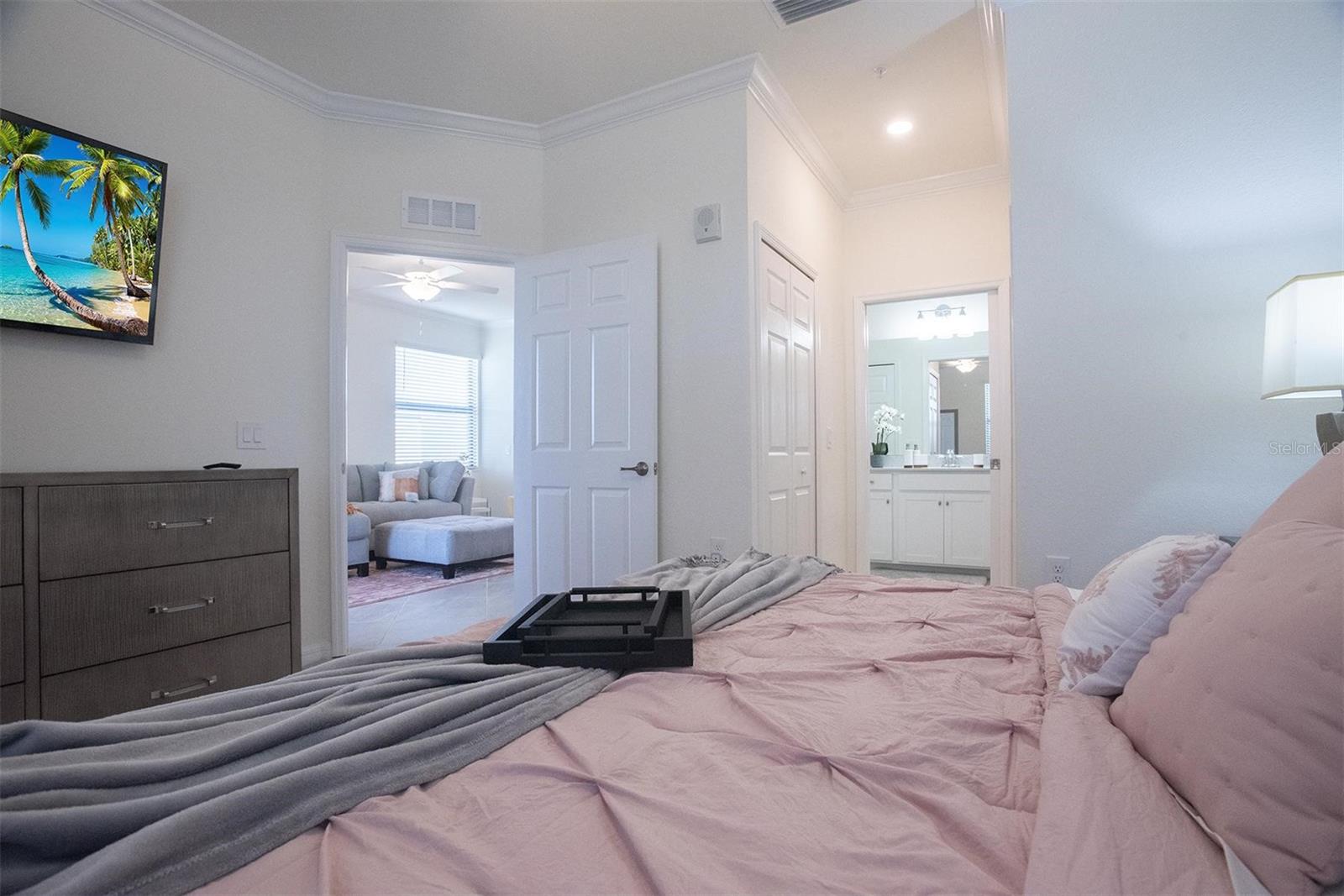 Image 19 of 30 For 17724 Gawthrop Drive 308