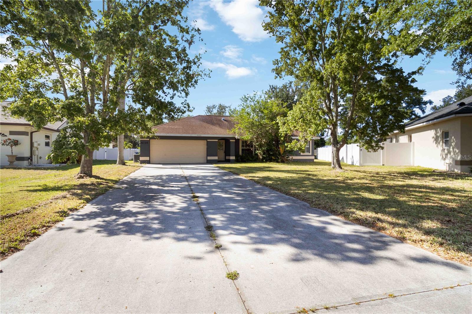 Image 2 of 30 For 6214 35th Avenue E
