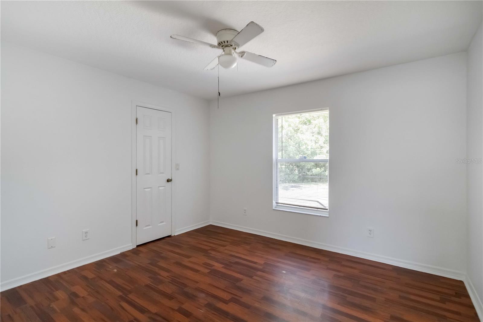 Image 20 of 30 For 6214 35th Avenue E
