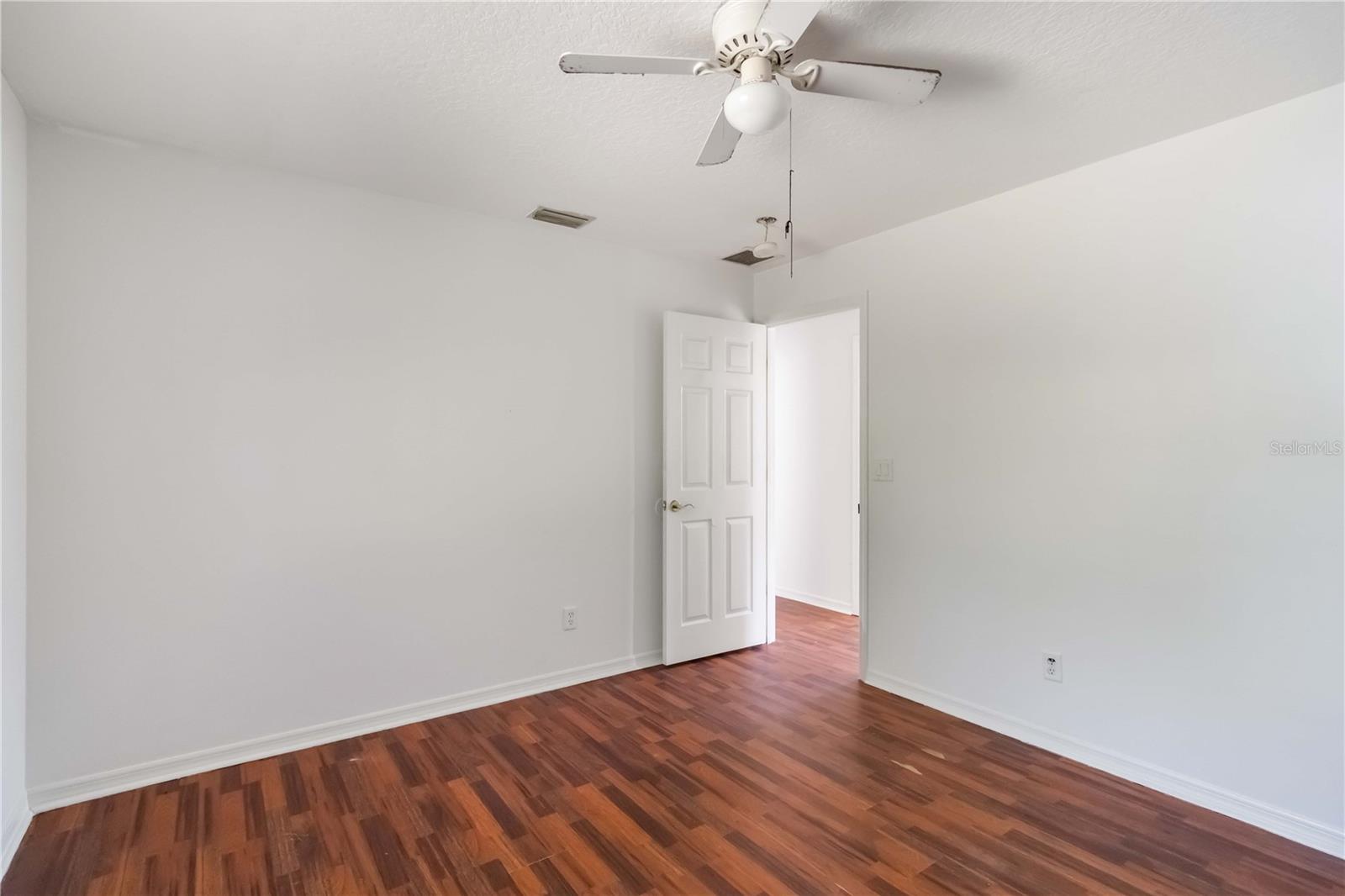 Image 21 of 30 For 6214 35th Avenue E