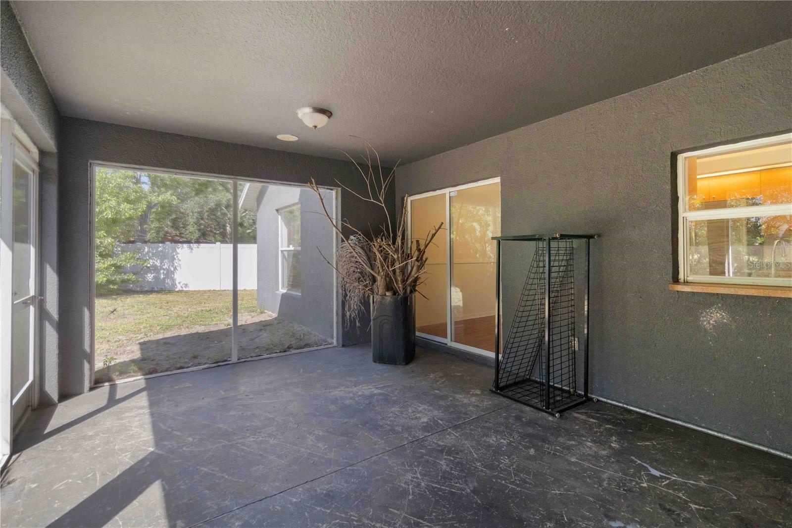 Image 27 of 30 For 6214 35th Avenue E