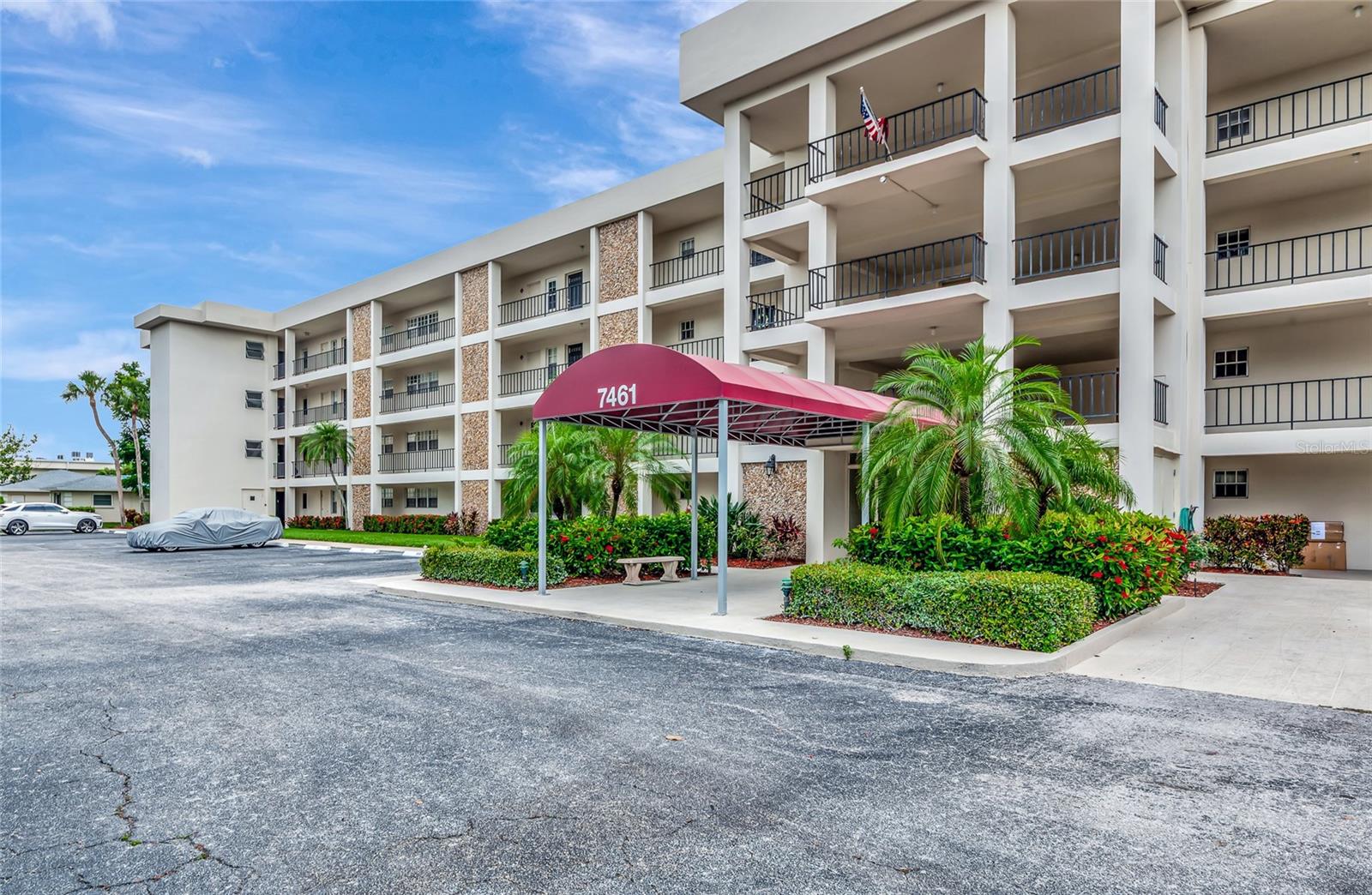 Details for 7461 Country Club Drive N 203, SARASOTA, FL 34243
