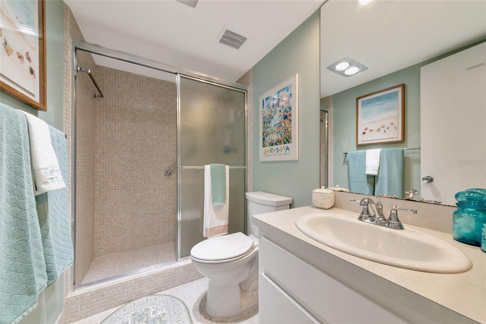 Image 15 of 75 For 7461 Country Club Drive N 203