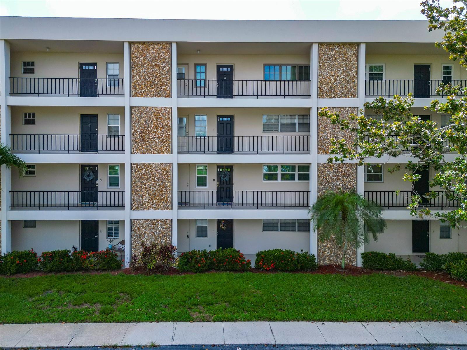 Image 46 of 75 For 7461 Country Club Drive N 203
