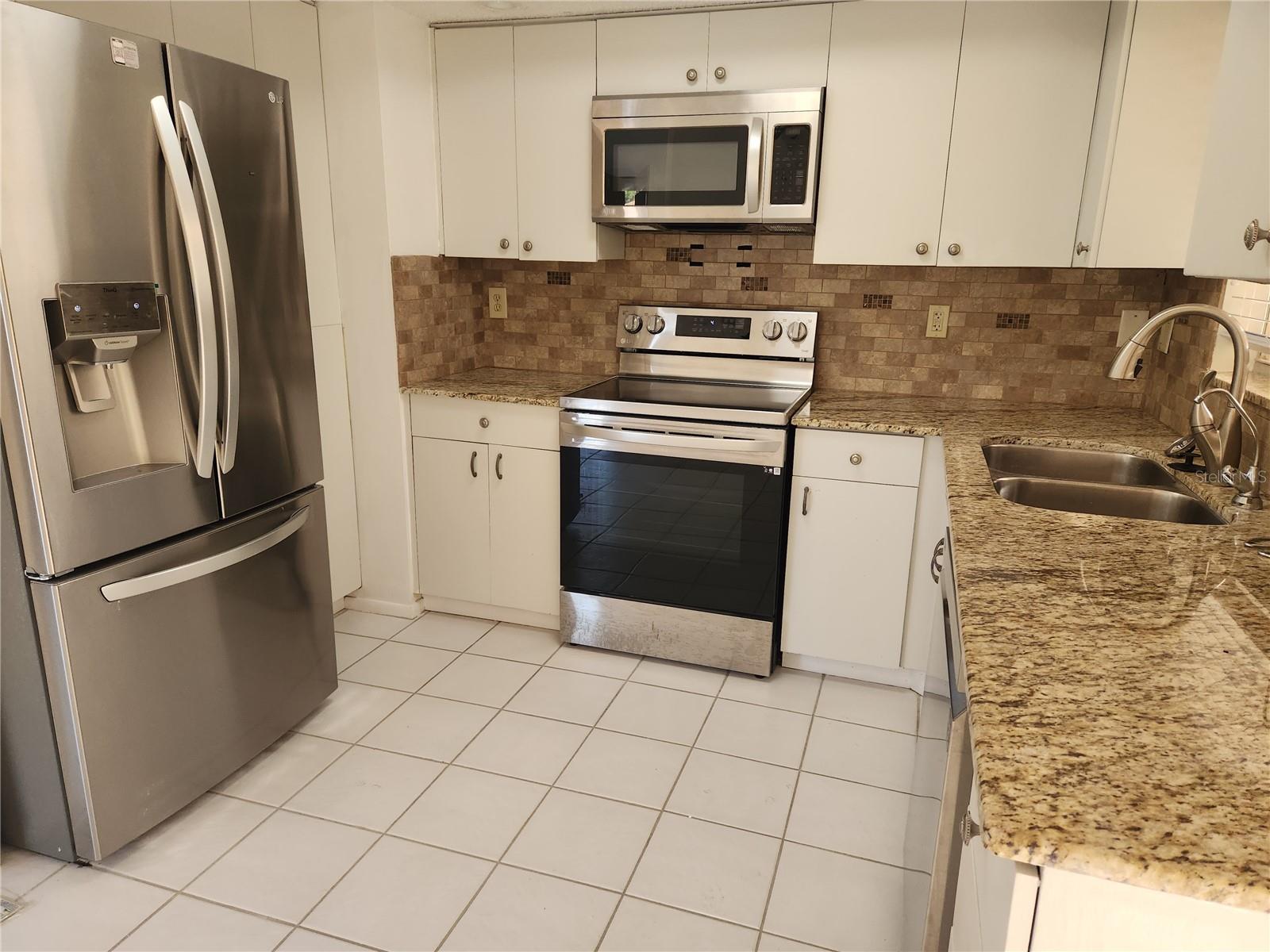 Image 5 of 19 For 749 Jefferson Avenue 749