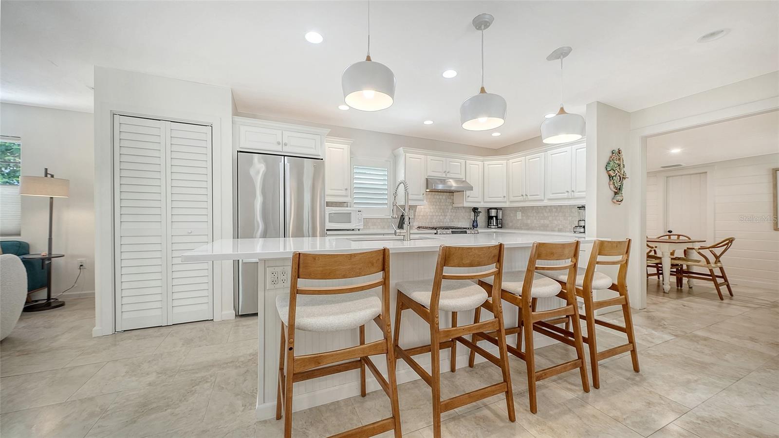 Image 18 of 67 For 3708 Sandspur Lane
