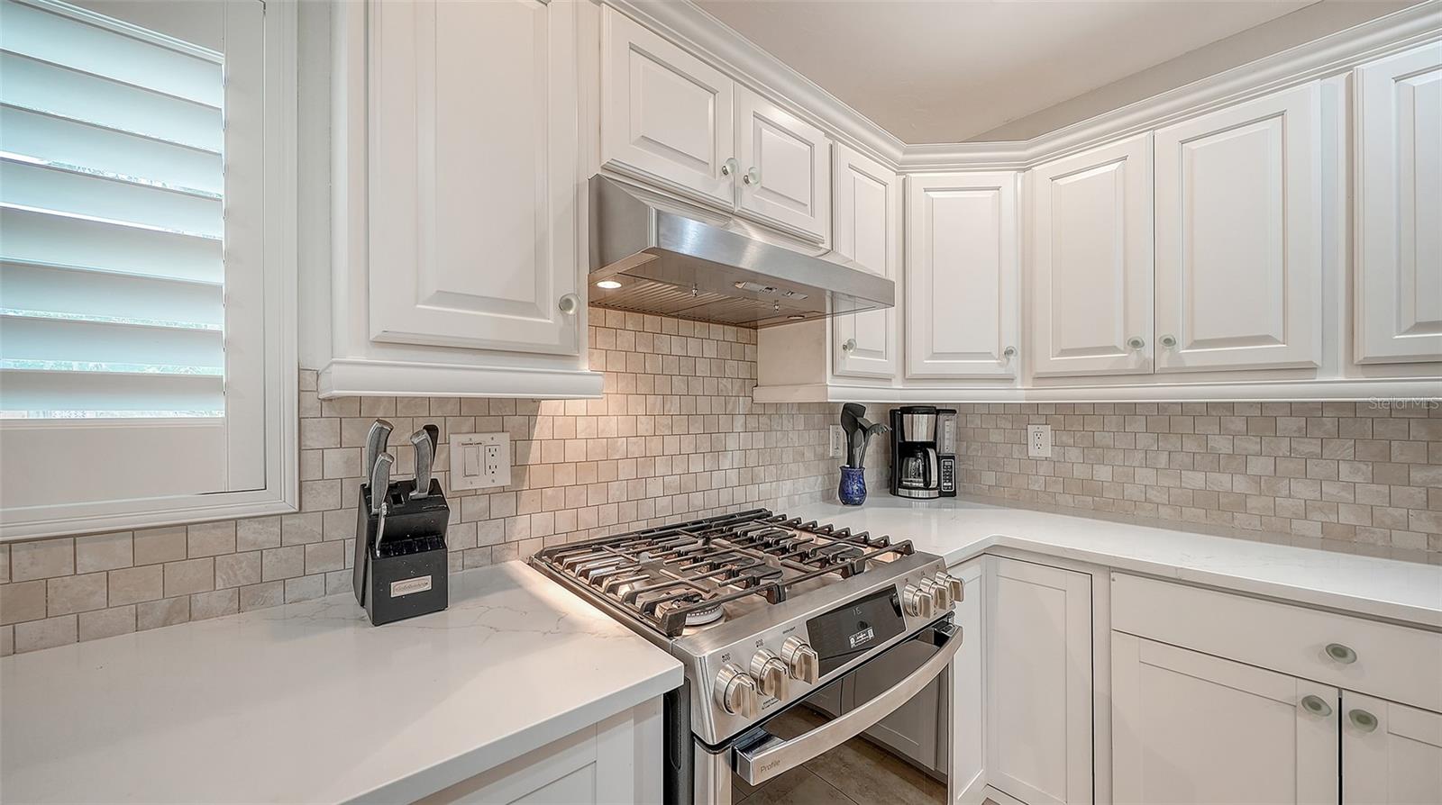 Image 22 of 67 For 3708 Sandspur Lane