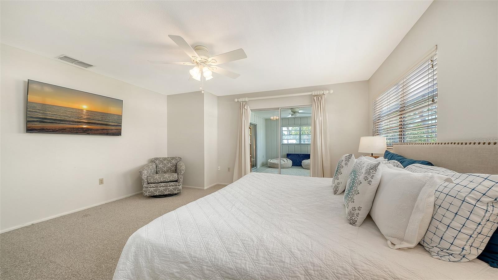 Image 28 of 67 For 3708 Sandspur Lane