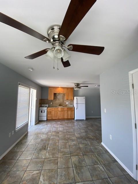 Image 7 of 7 For 512 Barcelona Avenue 4
