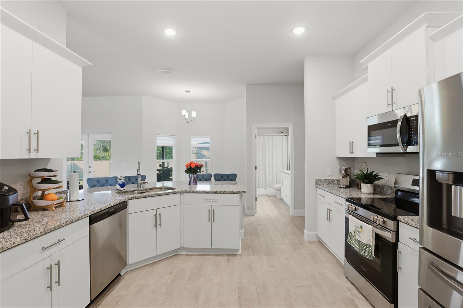 Image 17 of 34 For 14735 Keystone Boulevard