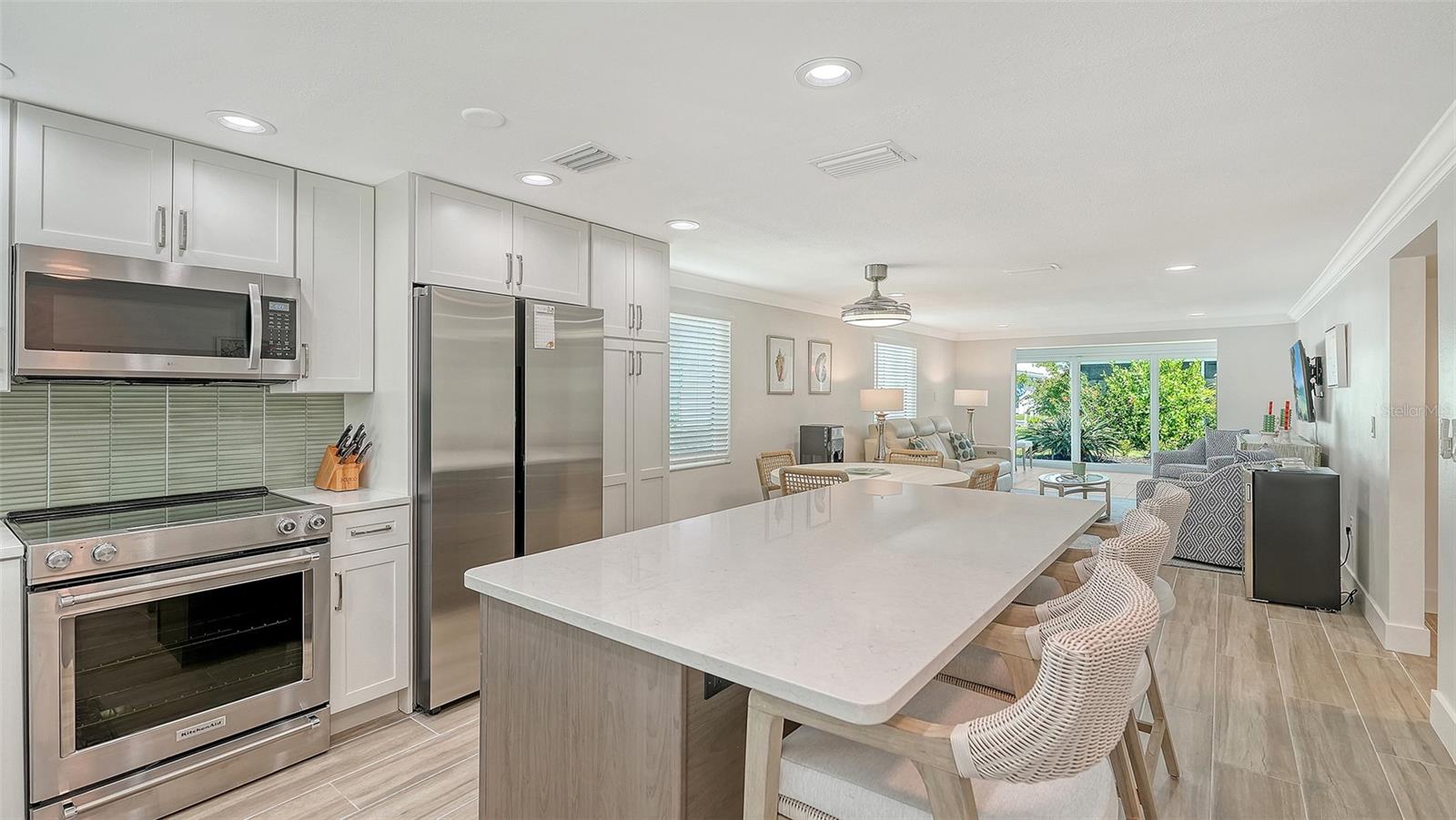 Image 7 of 70 For 703 Spanish Drive S