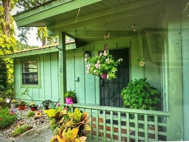 Listing Details for 5010 Barrington Circle 2001, SARASOTA, FL 34234
