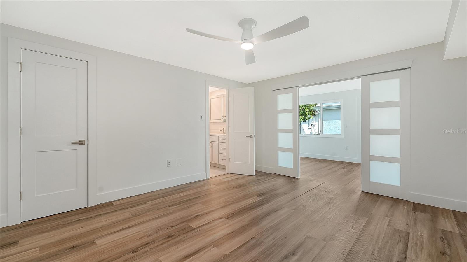 Image 20 of 59 For 711 Spanish Drive S