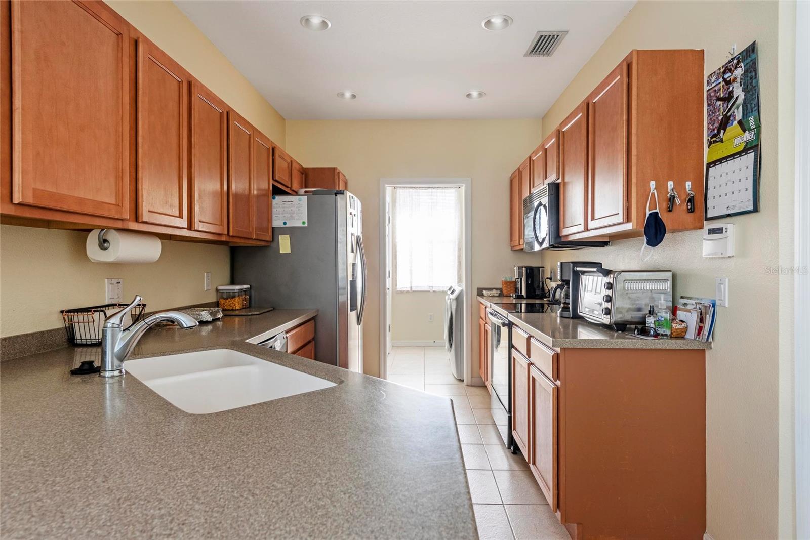 Image 12 of 33 For 3860 82nd Avenue Circle E 101