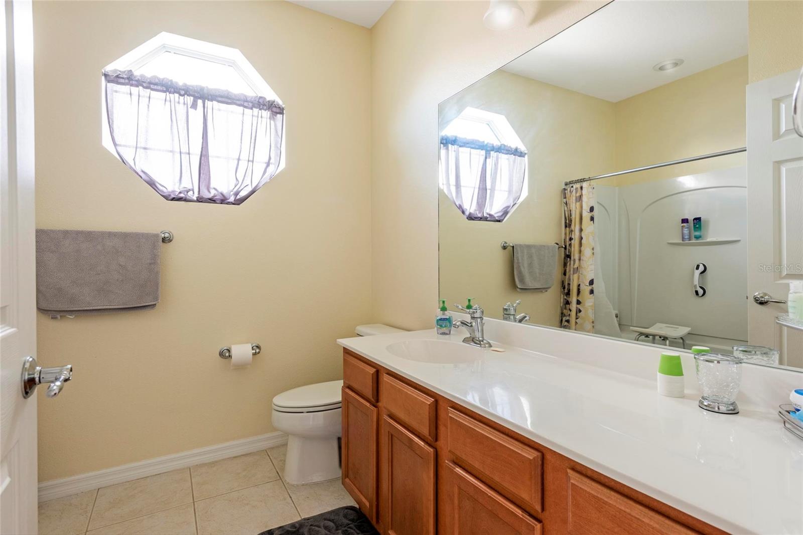 Image 20 of 33 For 3860 82nd Avenue Circle E 101