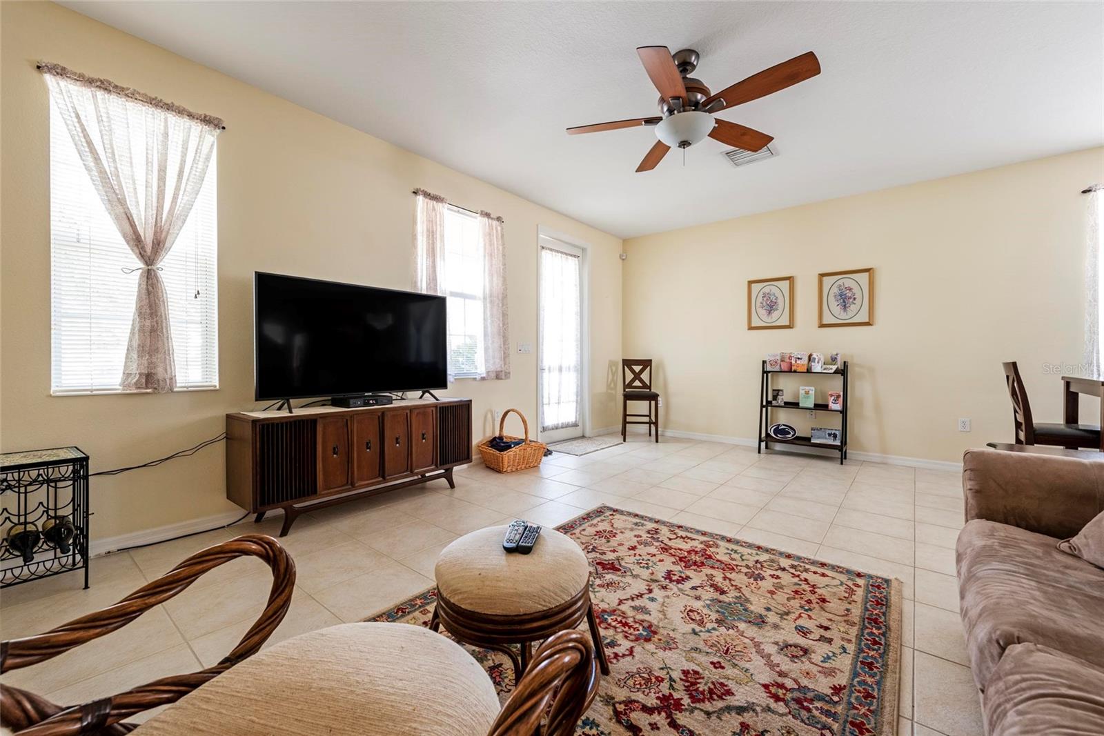 Image 8 of 33 For 3860 82nd Avenue Circle E 101