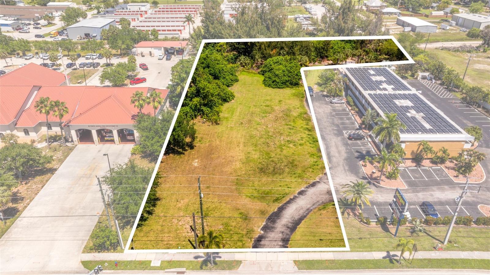 Image 15 of 20 For 1500 Tamiami Trail