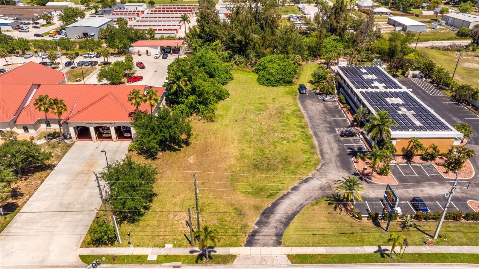 Image 16 of 20 For 1500 Tamiami Trail
