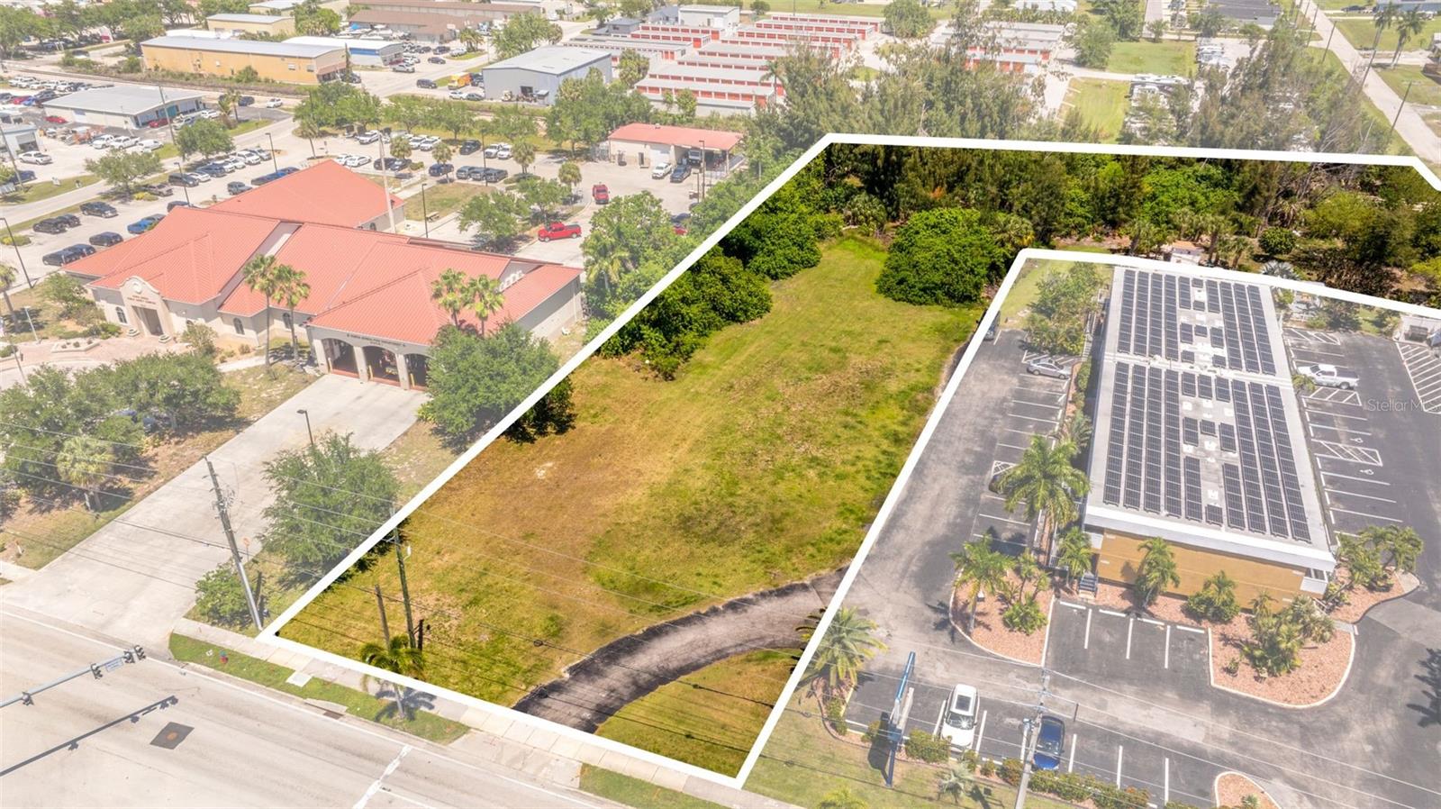 Image 2 of 20 For 1500 Tamiami Trail