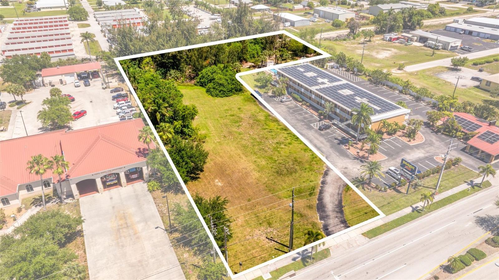 Image 4 of 20 For 1500 Tamiami Trail