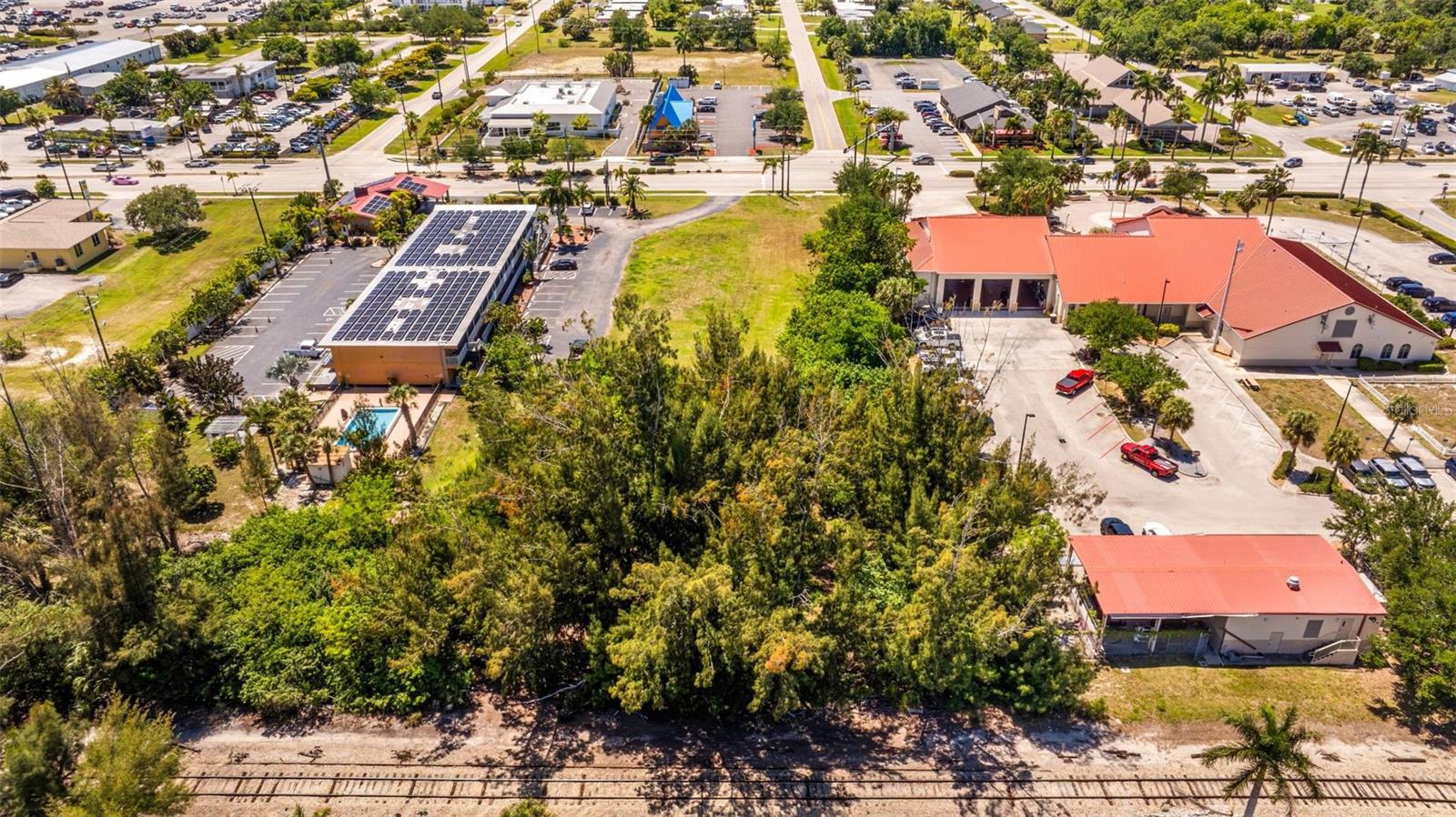 Image 7 of 20 For 1500 Tamiami Trail
