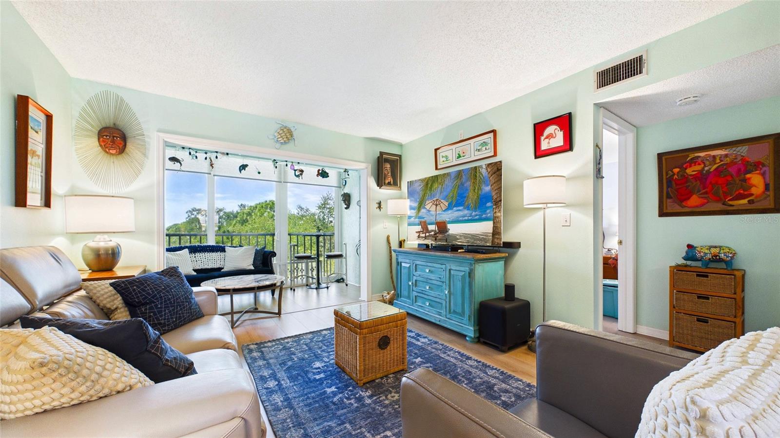 Listing photo id 10 for 5775 Park Street N 410