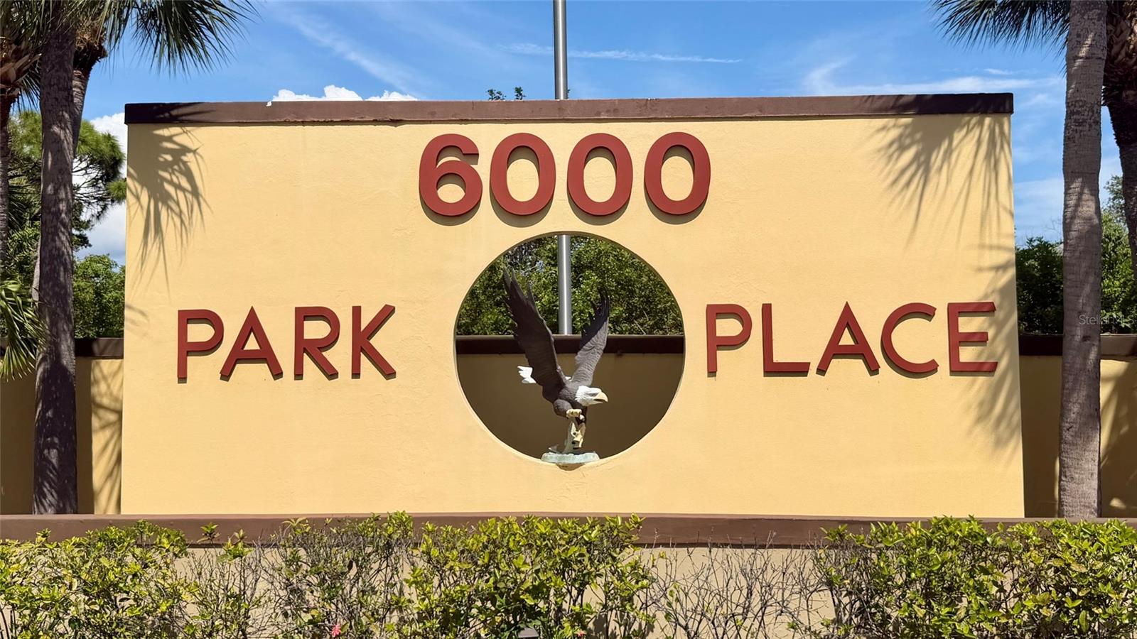 Listing photo id 23 for 5775 Park Street N 410