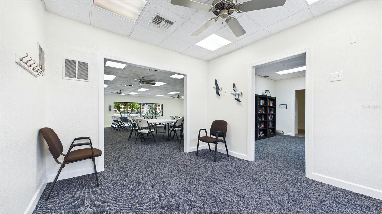 Listing photo id 29 for 5775 Park Street N 410