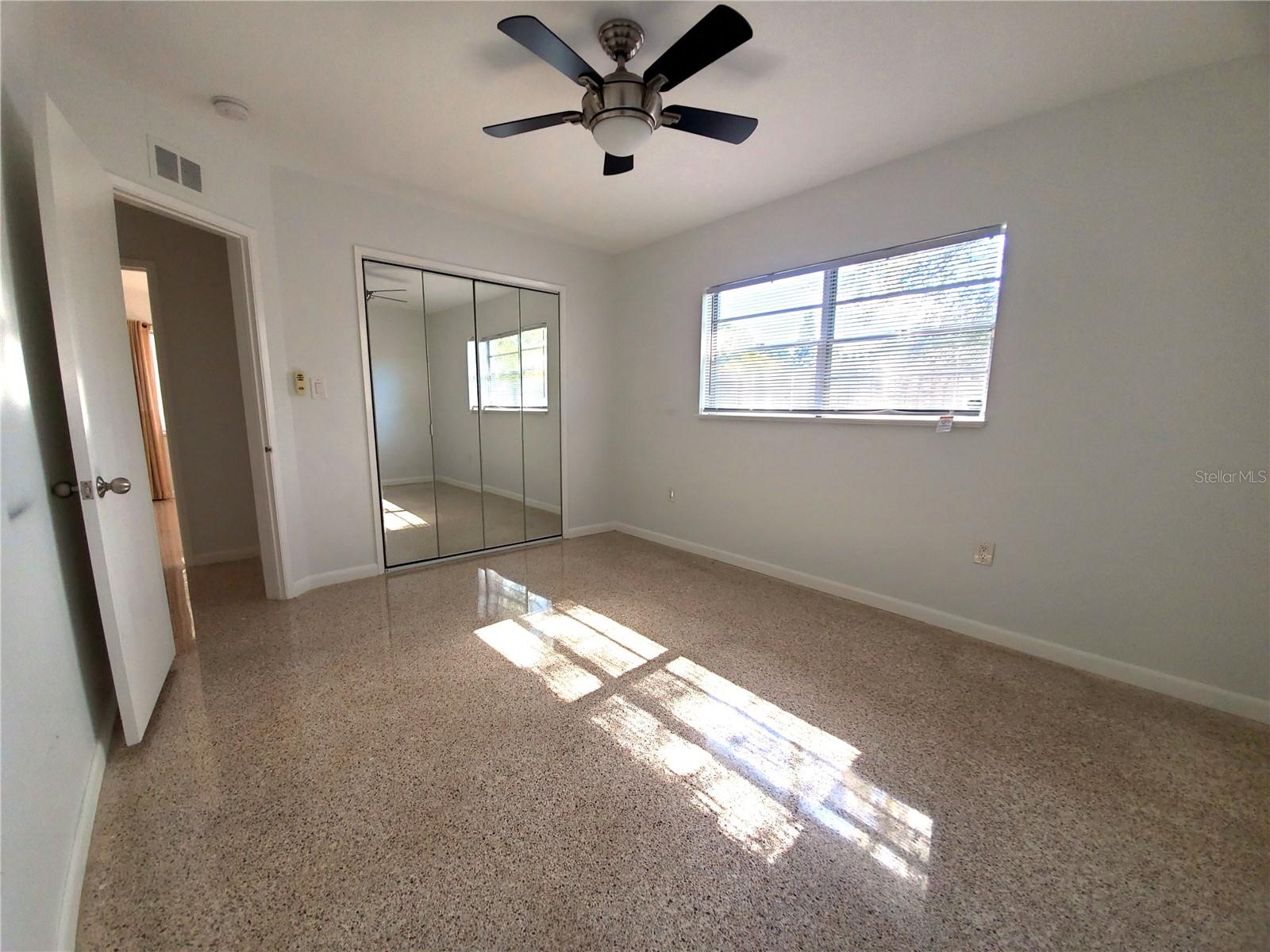 Image 13 of 27 For 5015 Eastchester Drive
