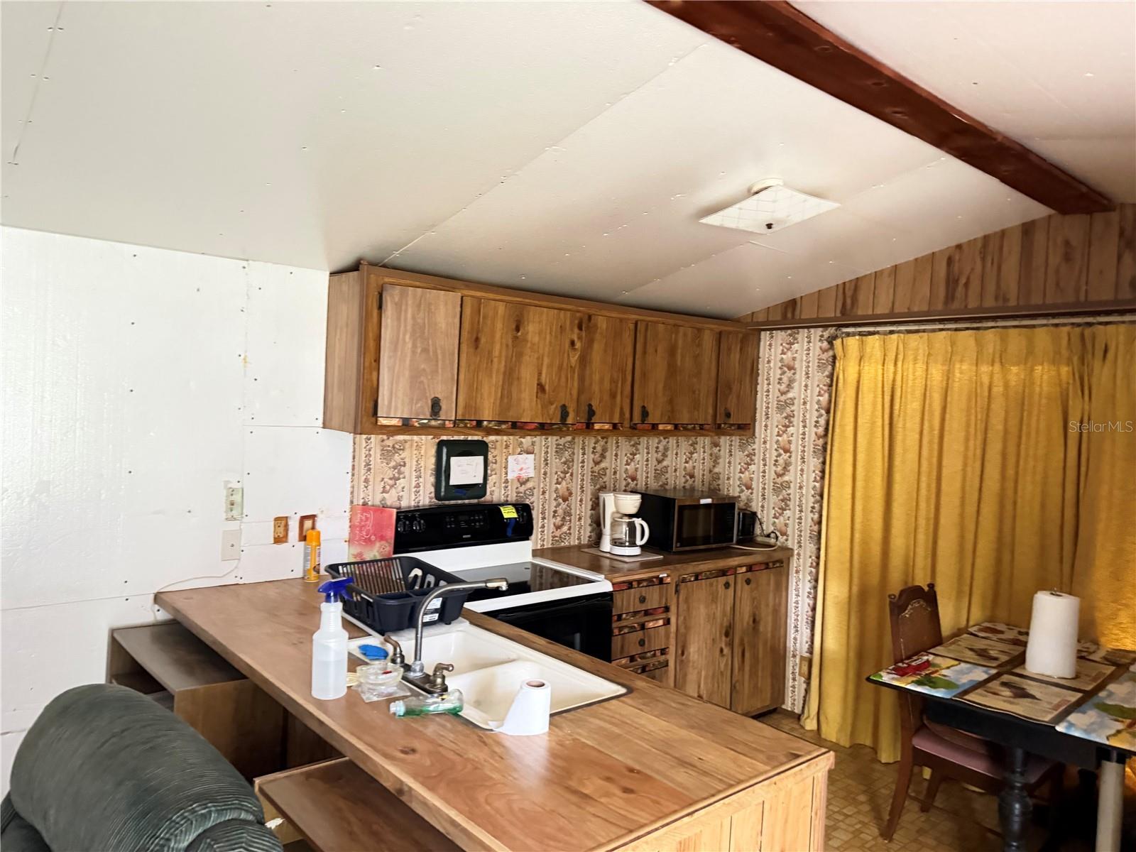 Image 8 of 23 For 5252 163rd Avenue