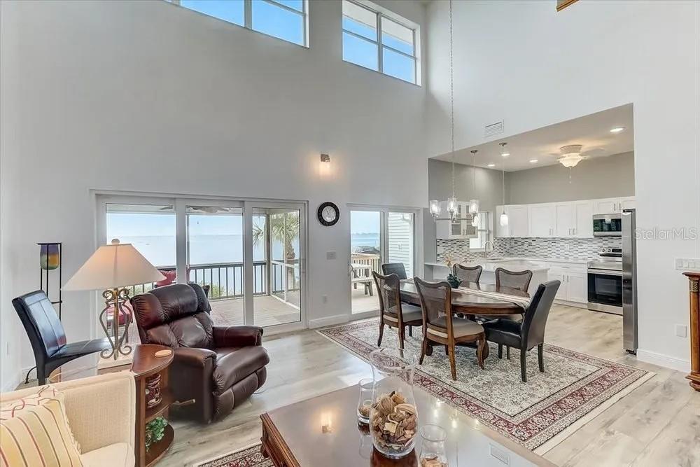 Image 11 of 23 For 2424 Bay Drive