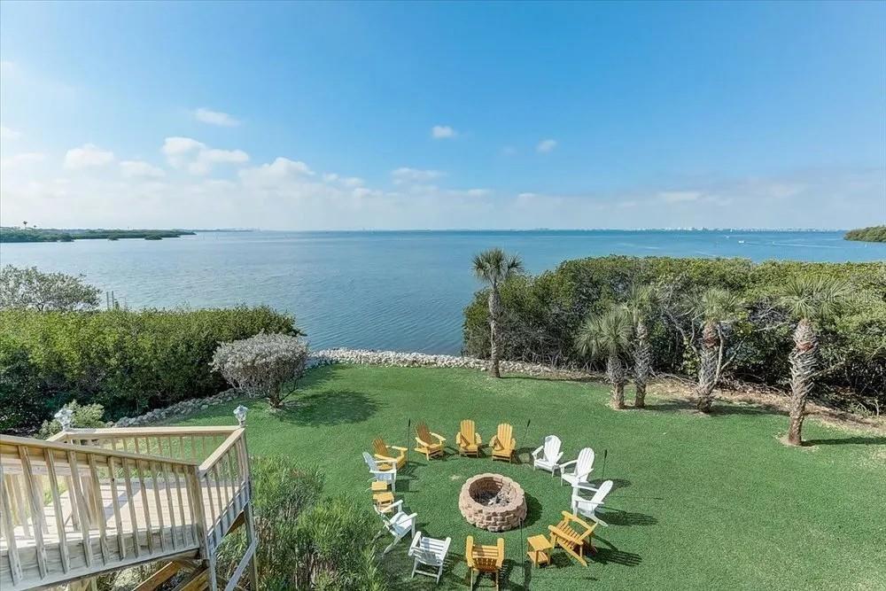Image 19 of 23 For 2424 Bay Drive