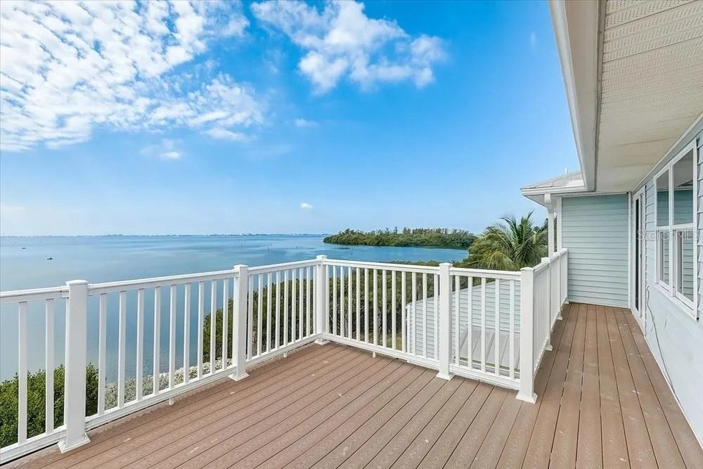 Image 21 of 23 For 2424 Bay Drive