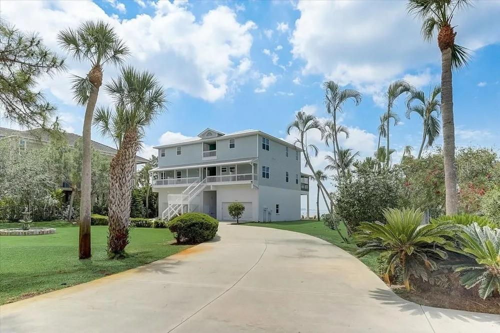 Image 8 of 23 For 2424 Bay Drive
