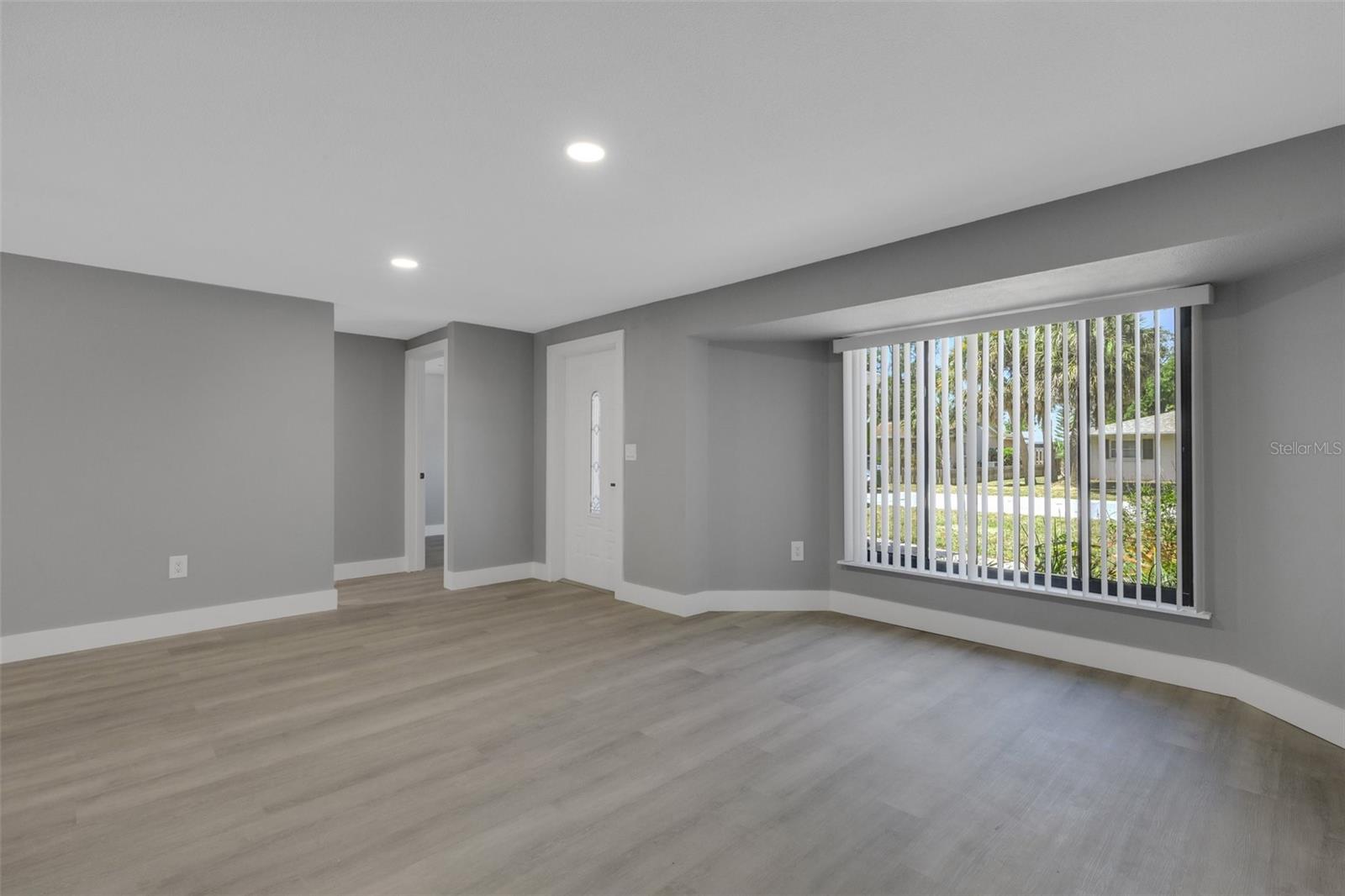 Image 16 of 70 For 4645 Hunter Ridge Drive