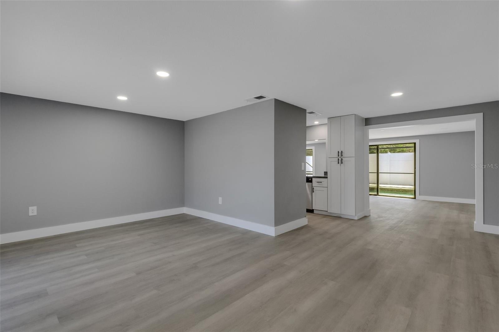 Image 18 of 70 For 4645 Hunter Ridge Drive