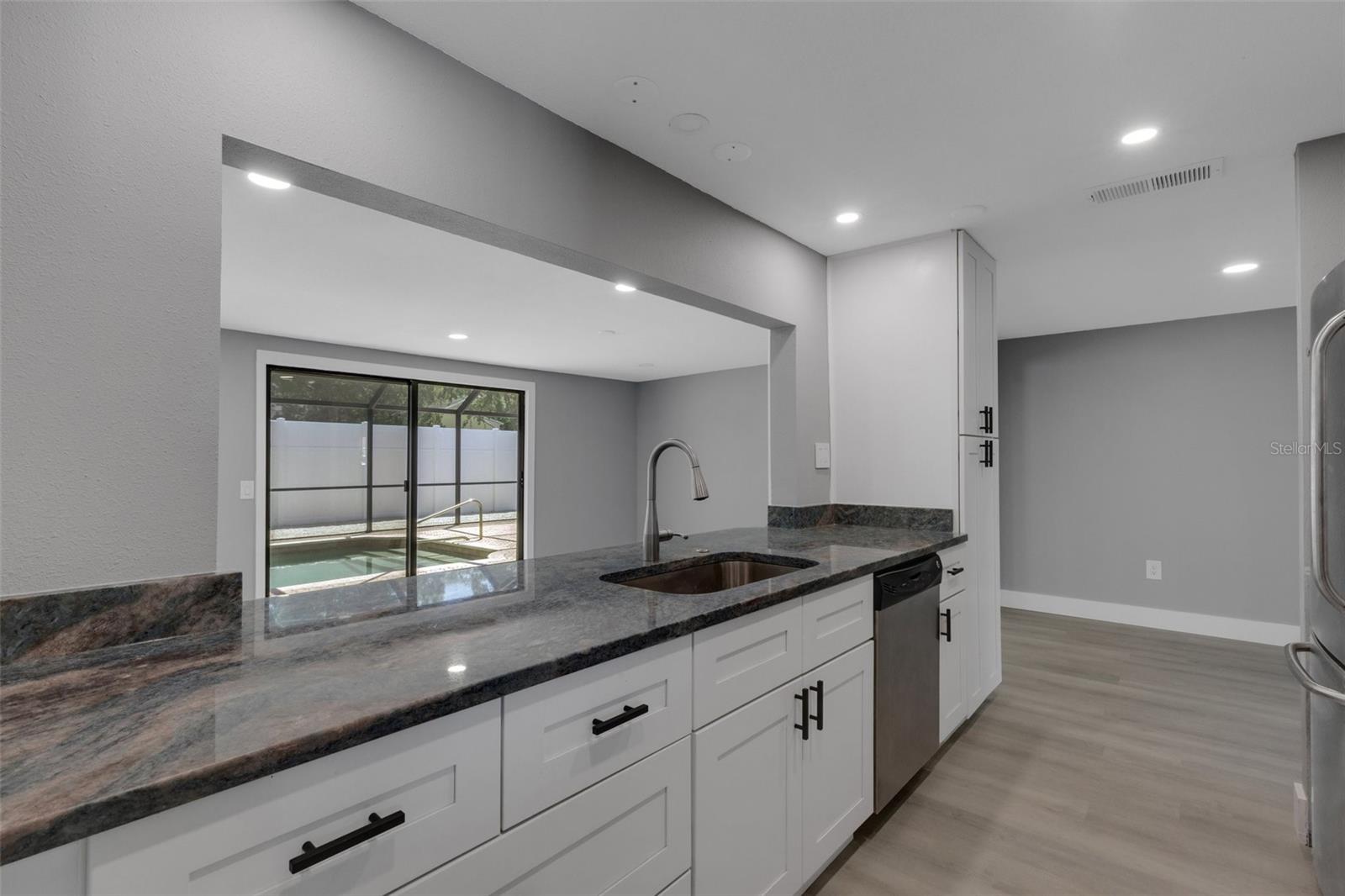 Image 26 of 70 For 4645 Hunter Ridge Drive