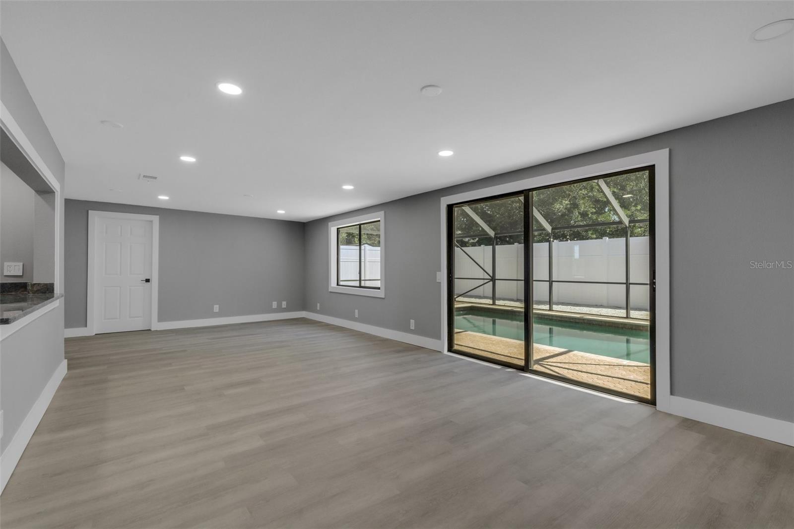Image 38 of 70 For 4645 Hunter Ridge Drive
