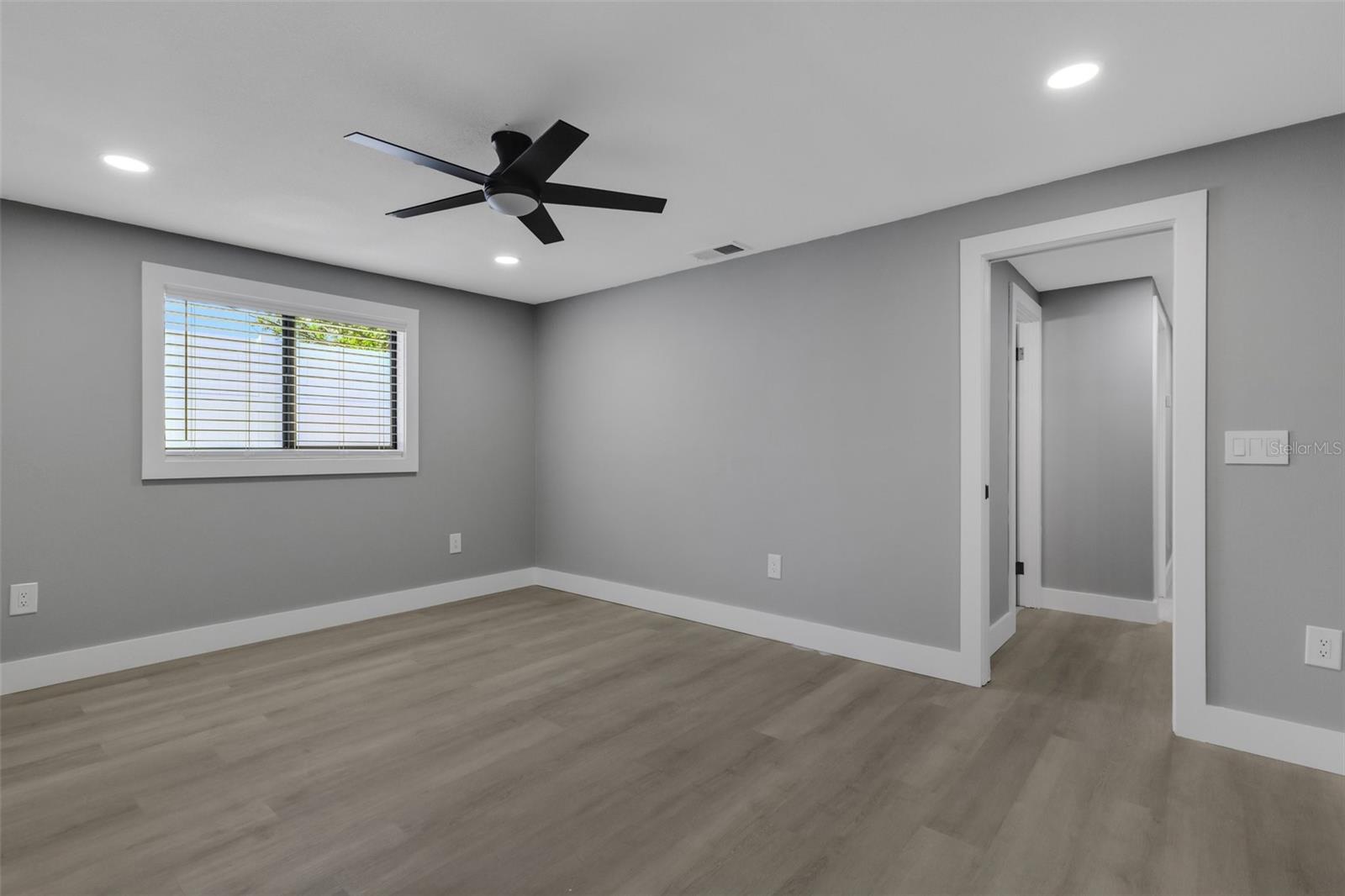 Image 41 of 70 For 4645 Hunter Ridge Drive