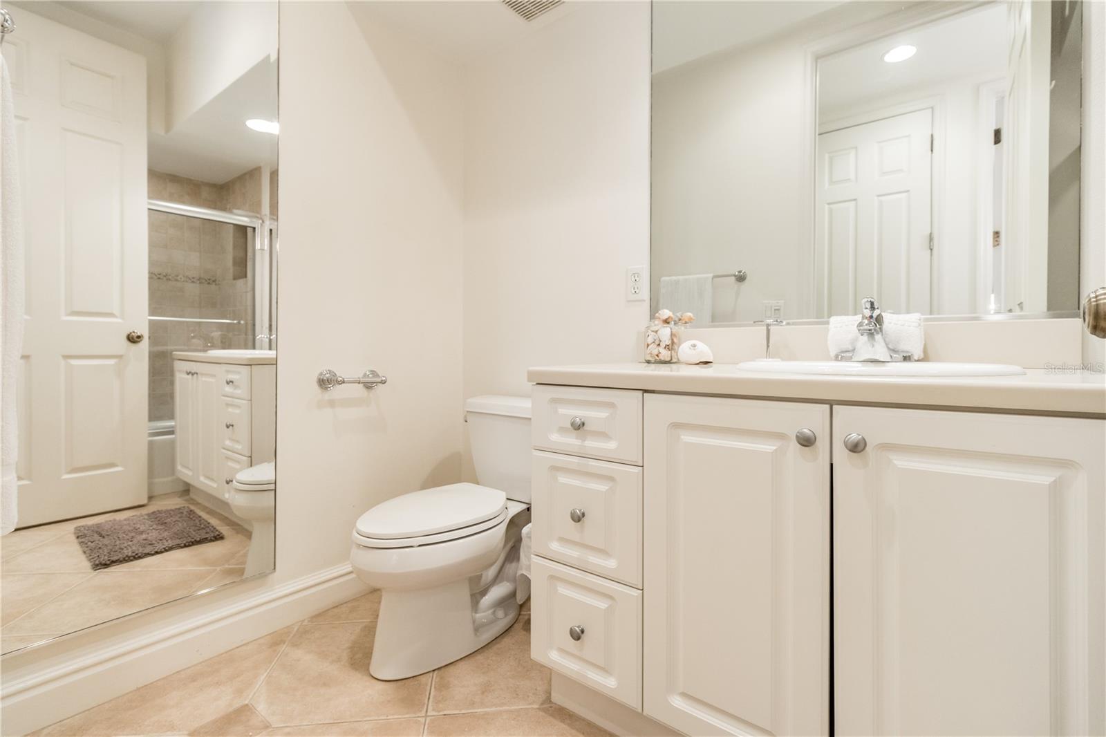 Image 21 of 28 For 3705 54th Drive W 103