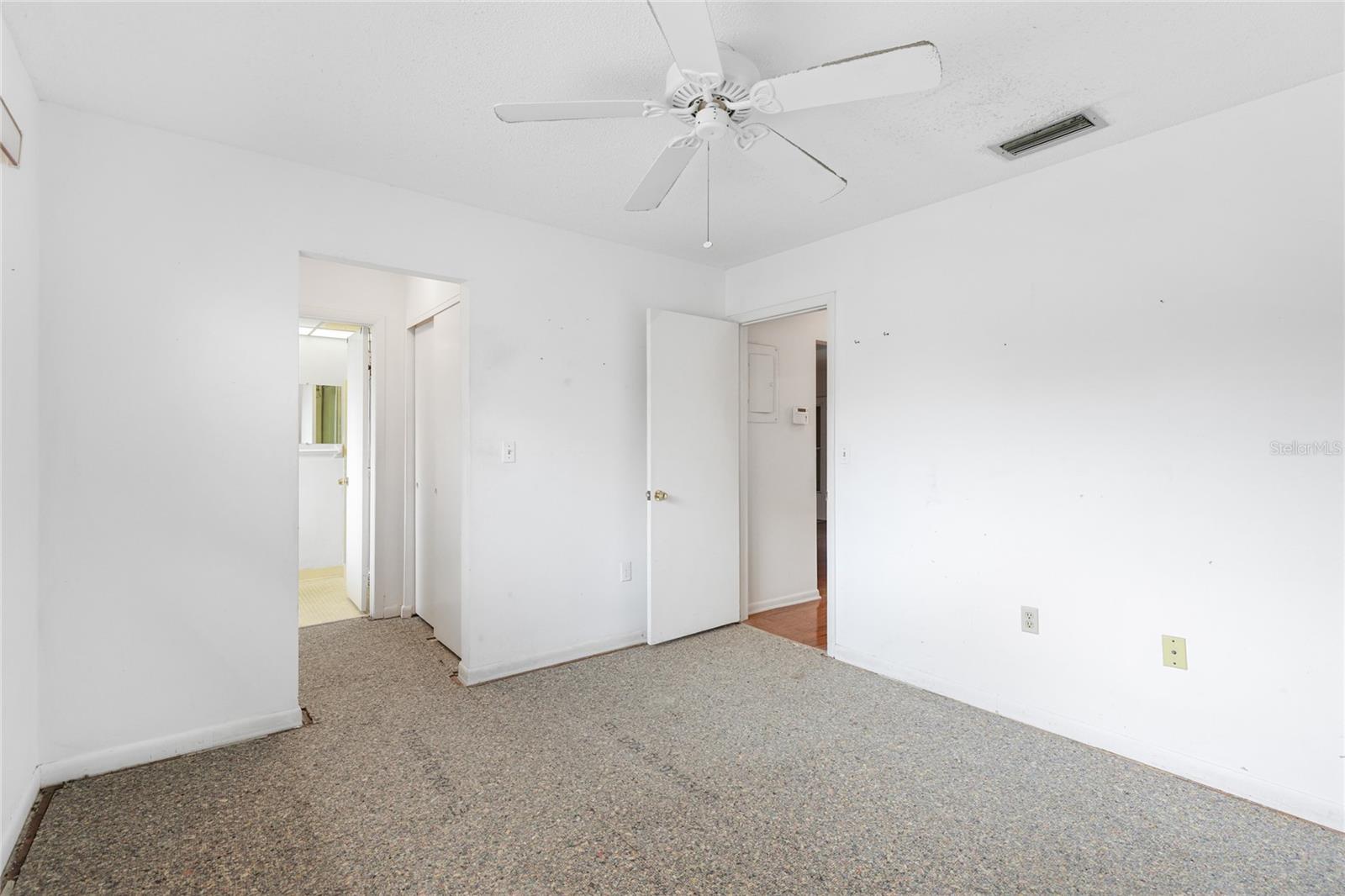 Image 13 of 31 For 3403 41st Street W 19