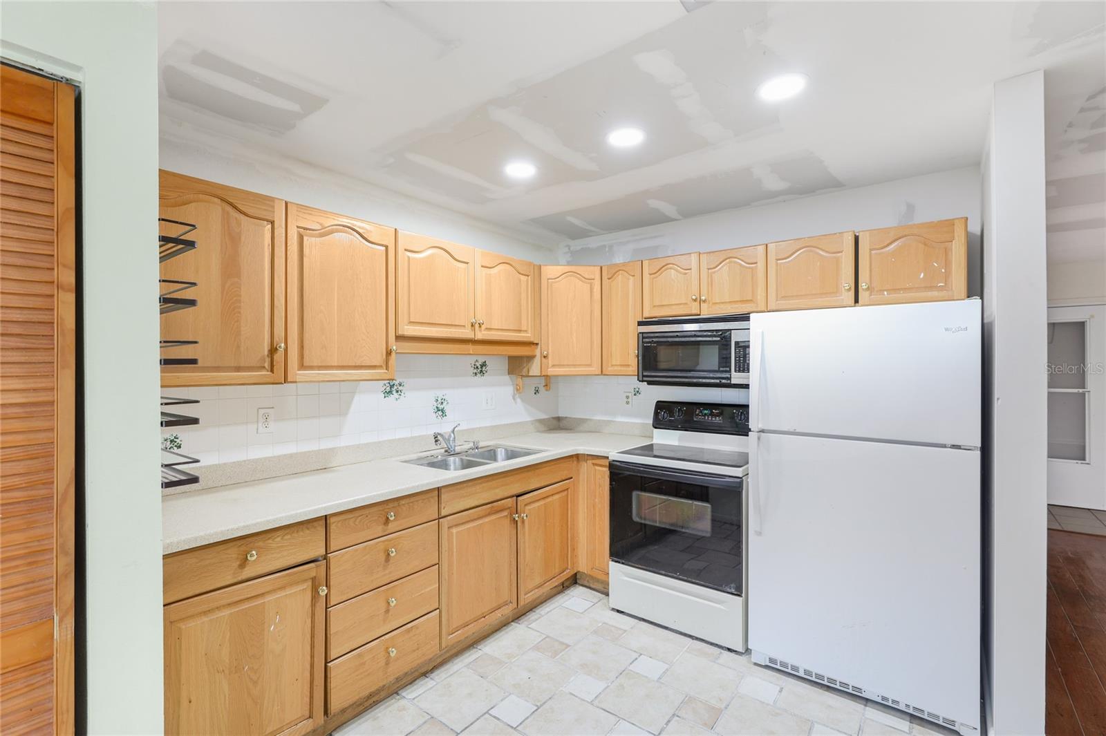 Image 8 of 31 For 3403 41st Street W 19