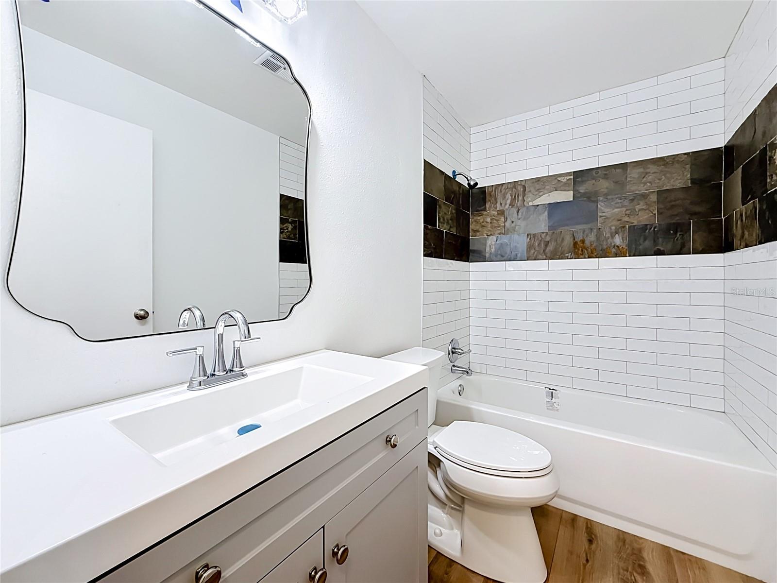 Image 16 of 41 For 2188 Corinne Court S A