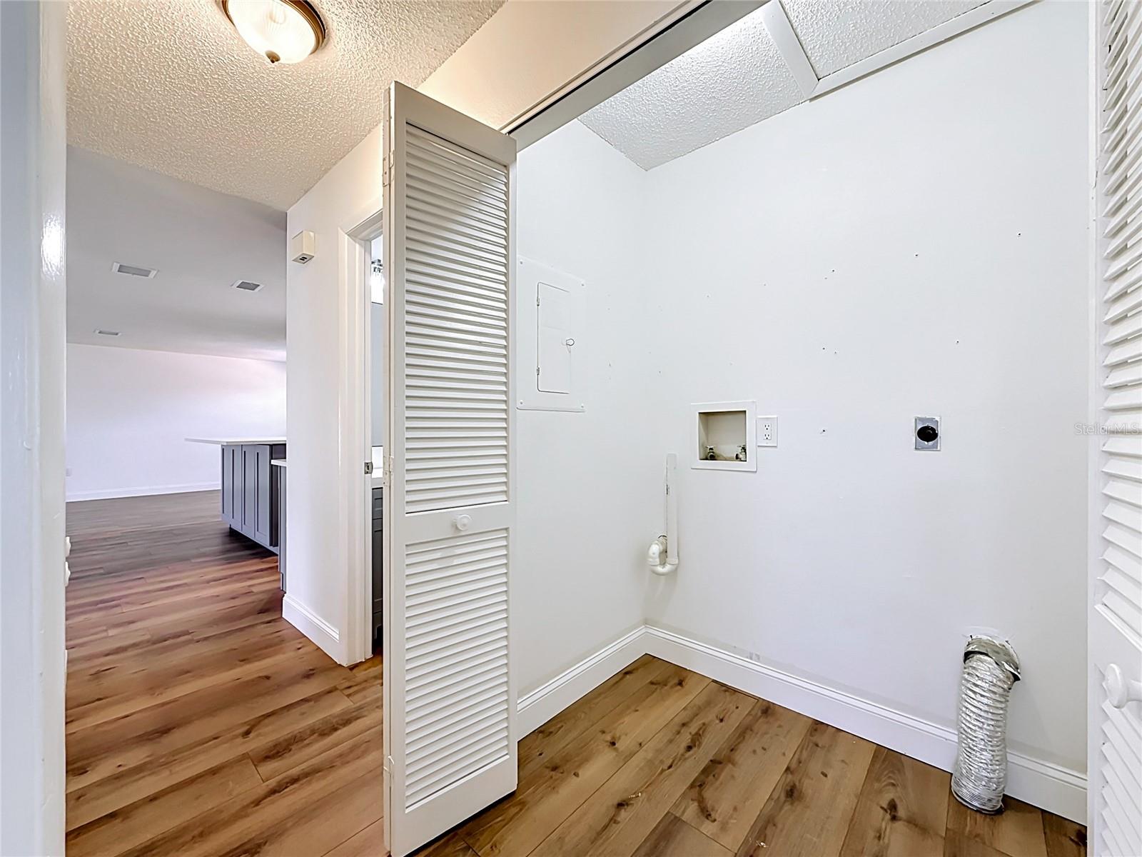 Image 25 of 41 For 2188 Corinne Court S A