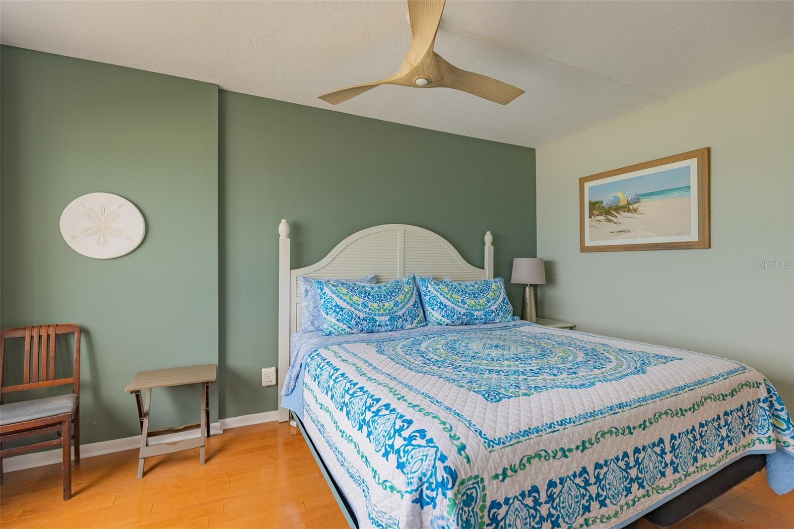 Image 18 of 25 For 5300 Gulf Drive 204