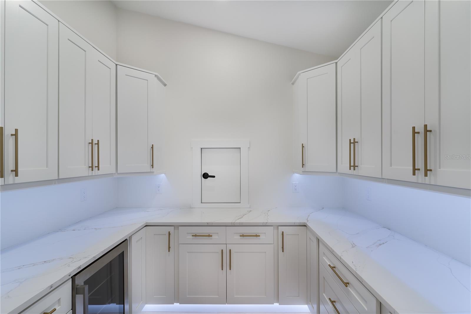 Image 11 of 55 For 6188 Rosewood Drive