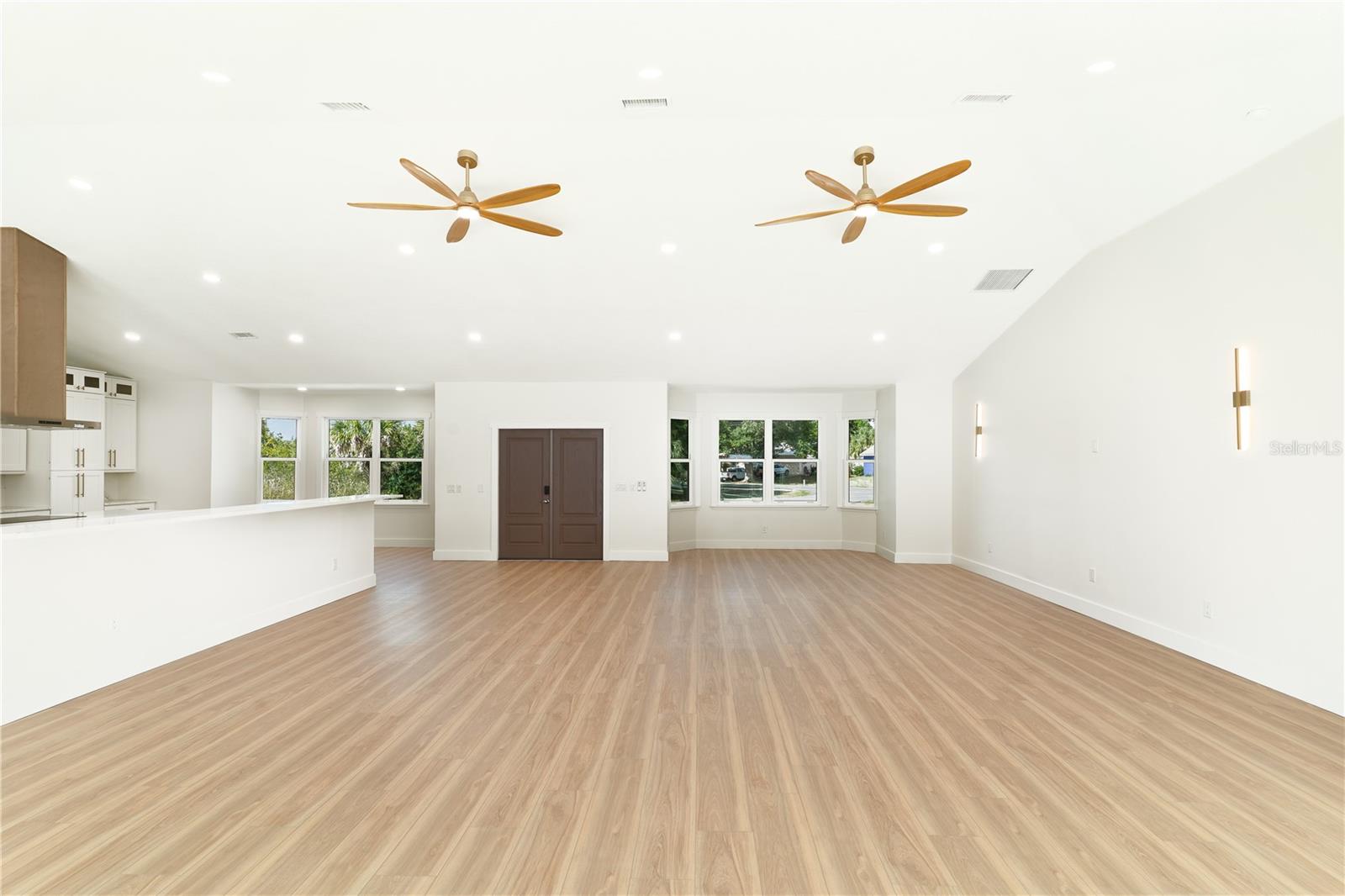 Image 19 of 55 For 6188 Rosewood Drive