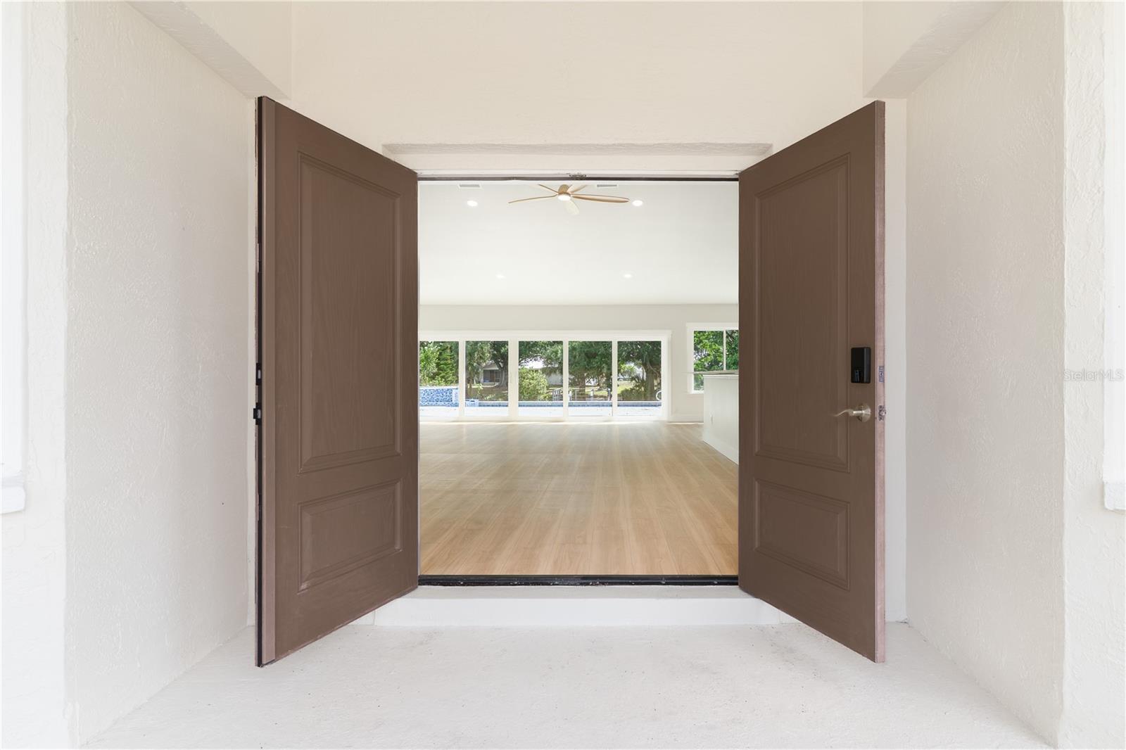Image 6 of 55 For 6188 Rosewood Drive