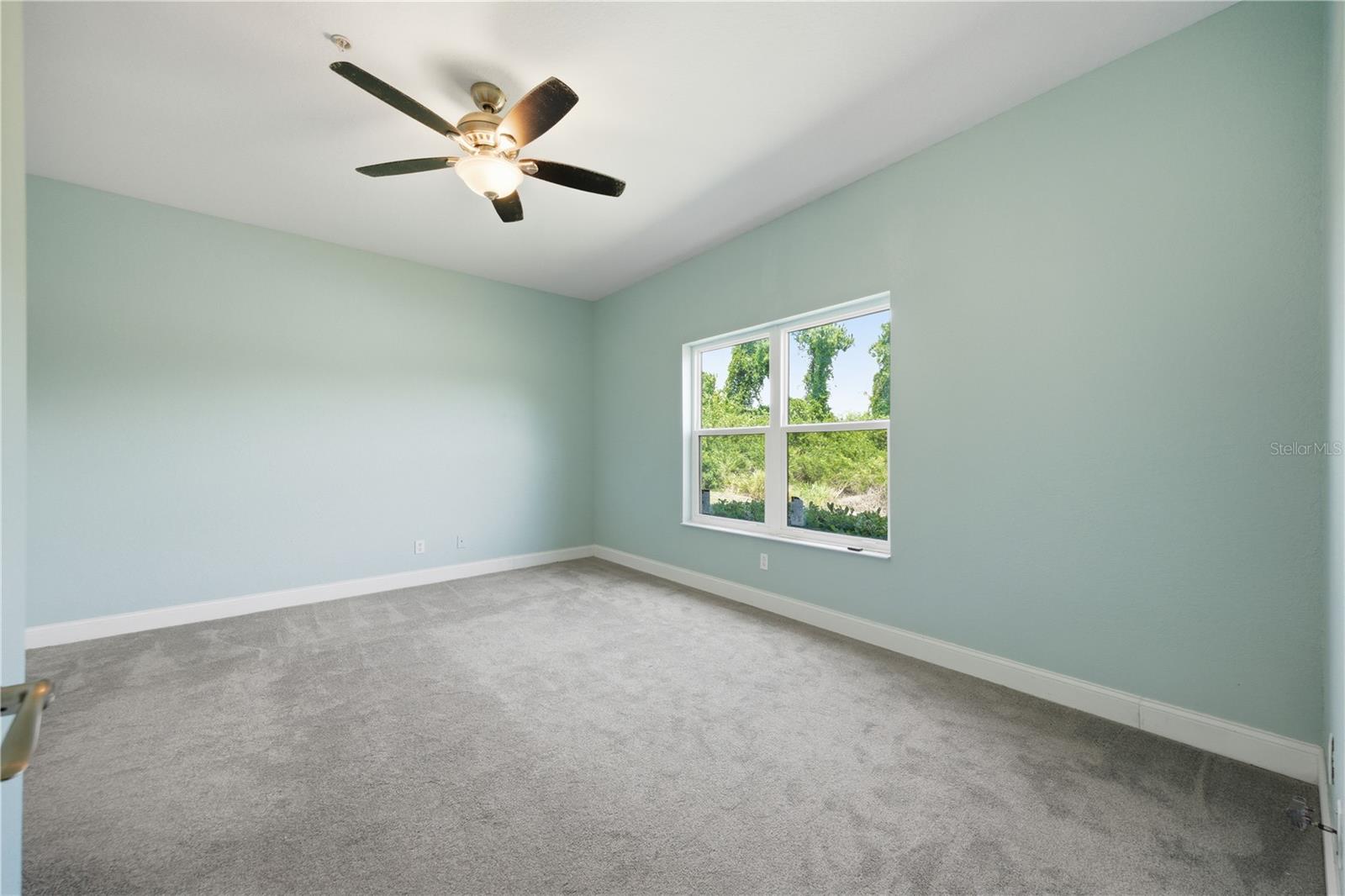 Image 16 of 70 For 4620 1st Avenue E 4620