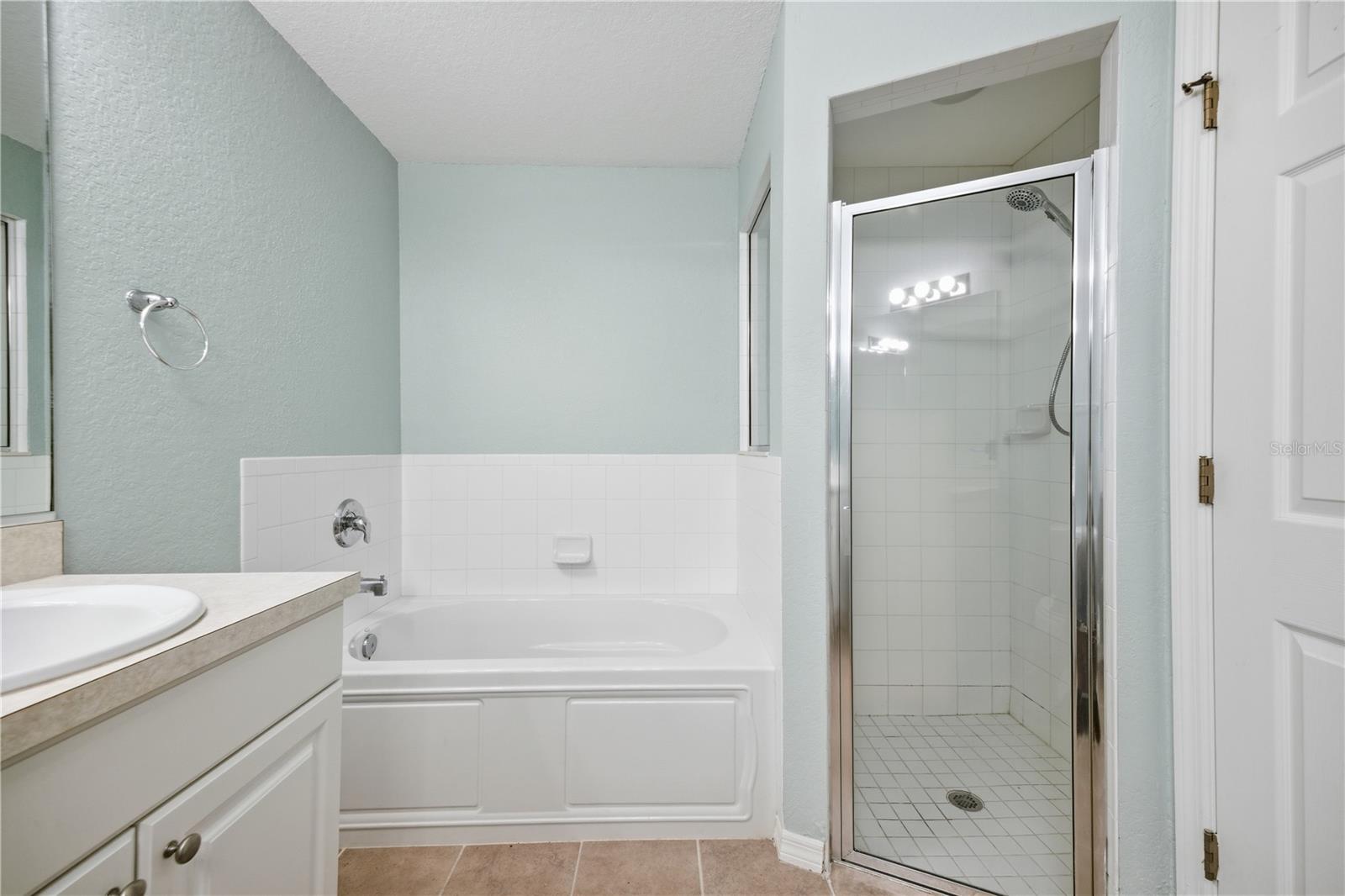 Image 32 of 70 For 4620 1st Avenue E 4620